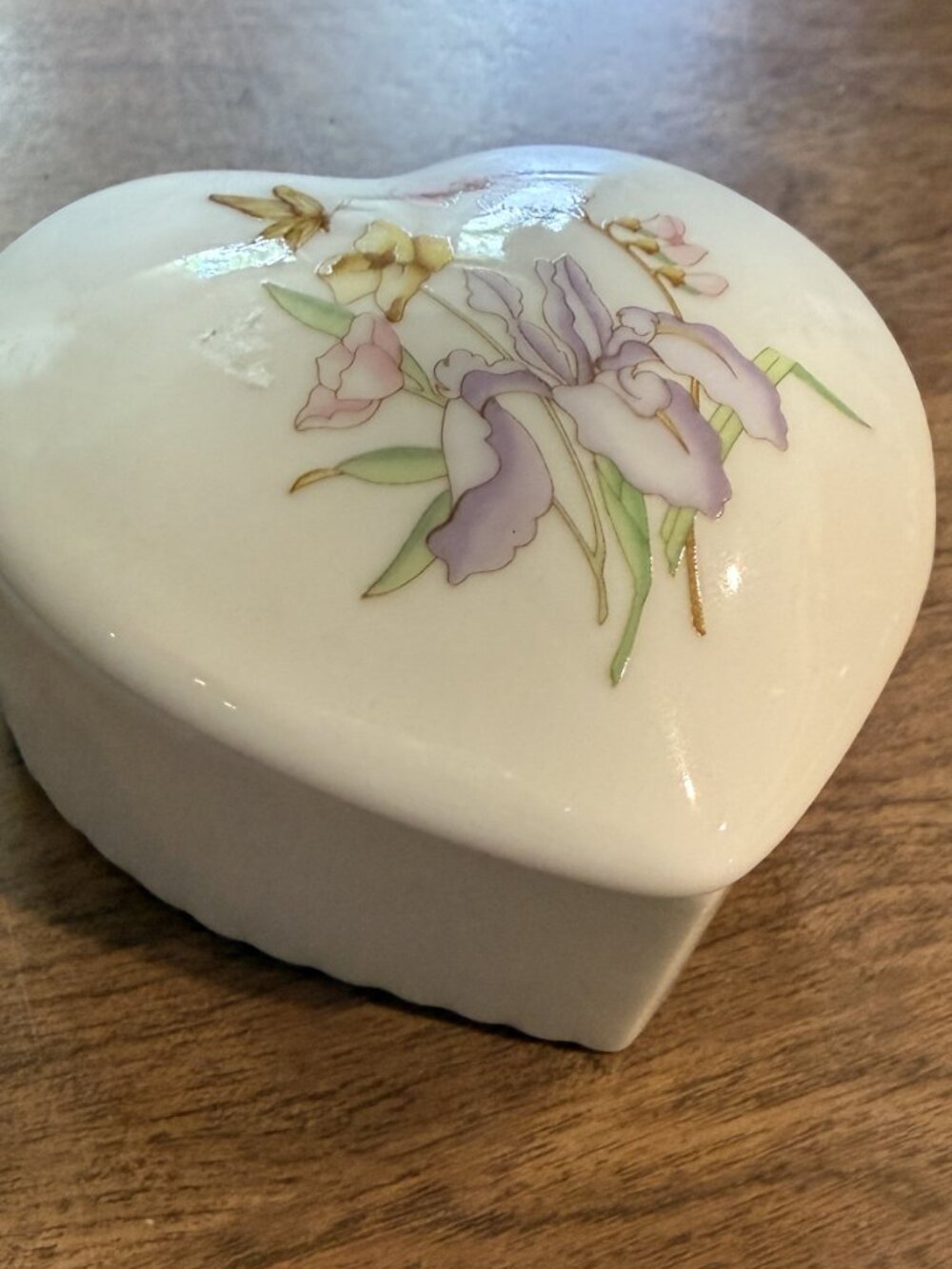 Vintage Porcelain Heart Shaped Trinket Box Iris Flowers Butterfly Japan NO chips